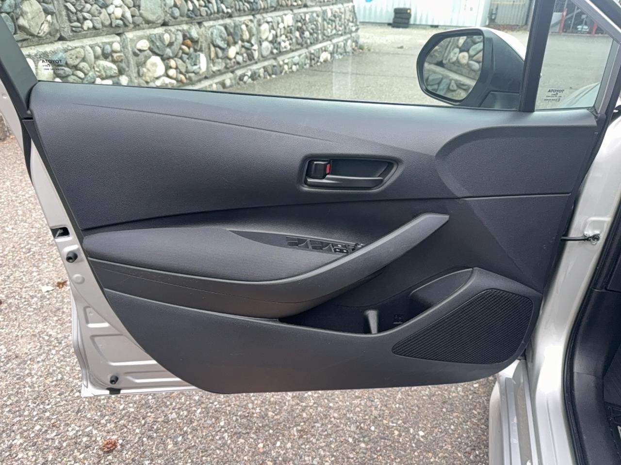2024 Toyota Corolla LE Photo