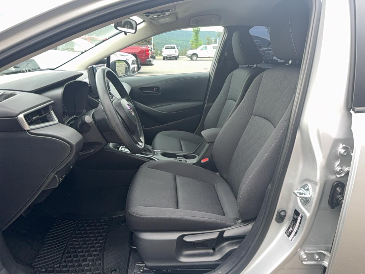 2024 Toyota Corolla LE Photo