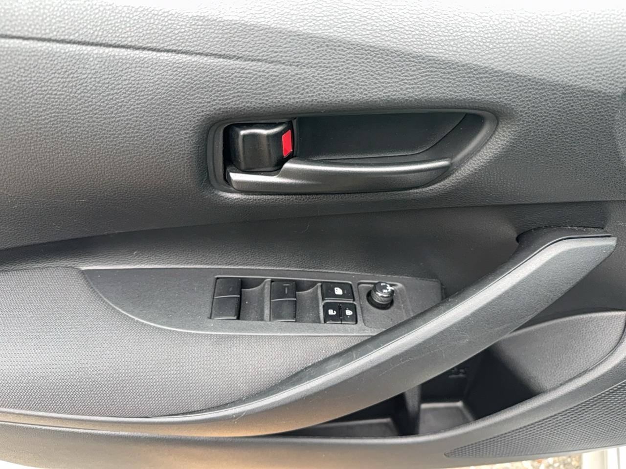 2024 Toyota Corolla LE Photo