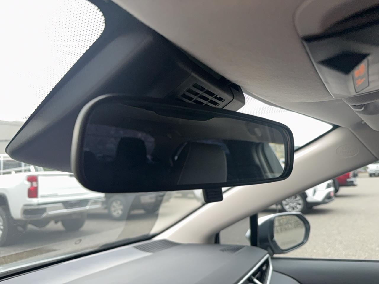 2024 Toyota Corolla LE Photo