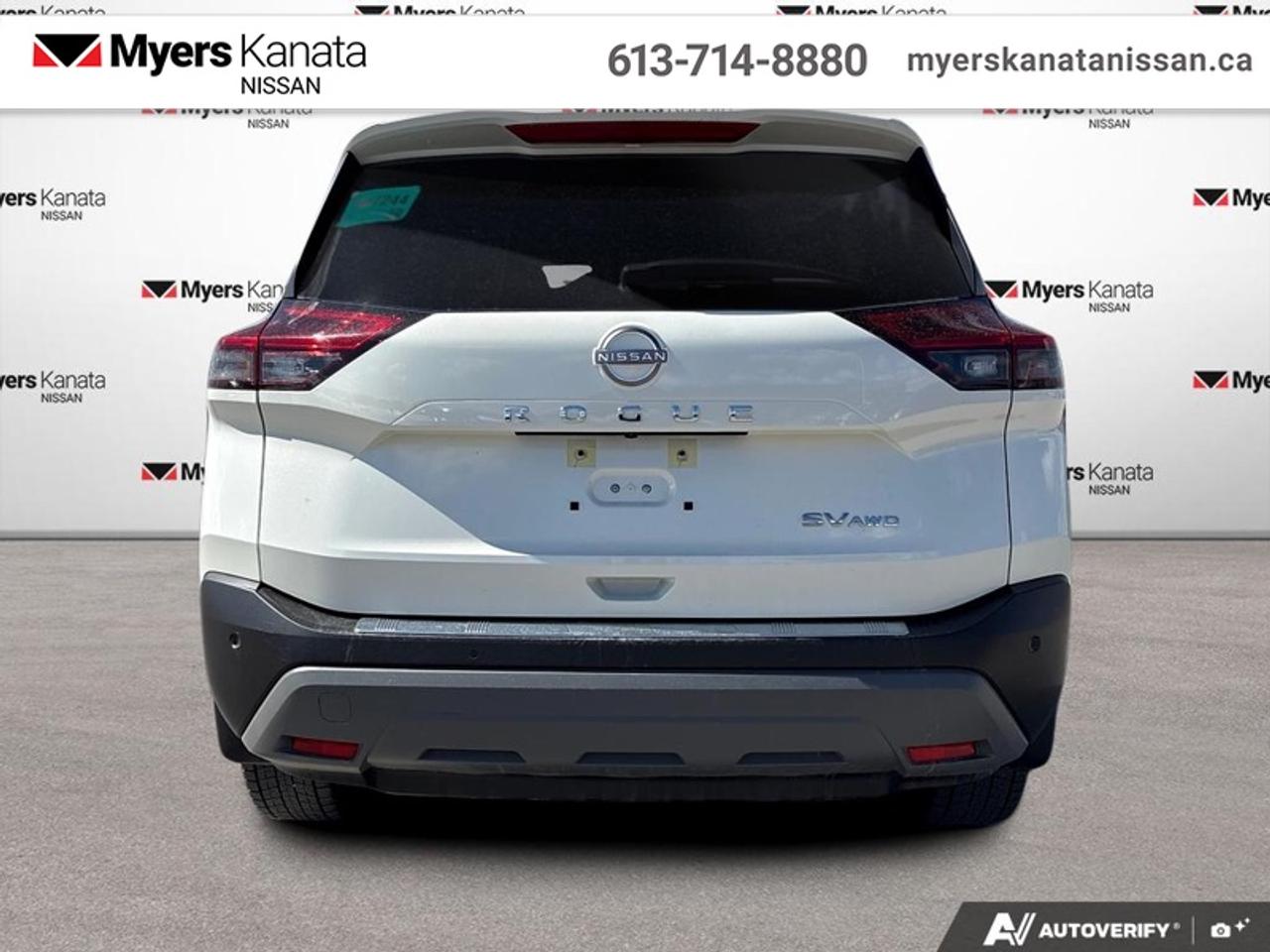 2023 Nissan Rogue SV Moonroof  - Moonroof -  Apple CarPlay - $186 B/W Photo