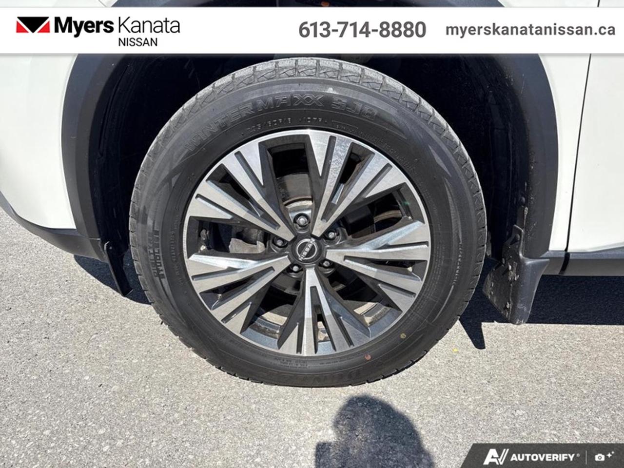 2023 Nissan Rogue SV Moonroof  - Moonroof -  Apple CarPlay - $186 B/W Photo