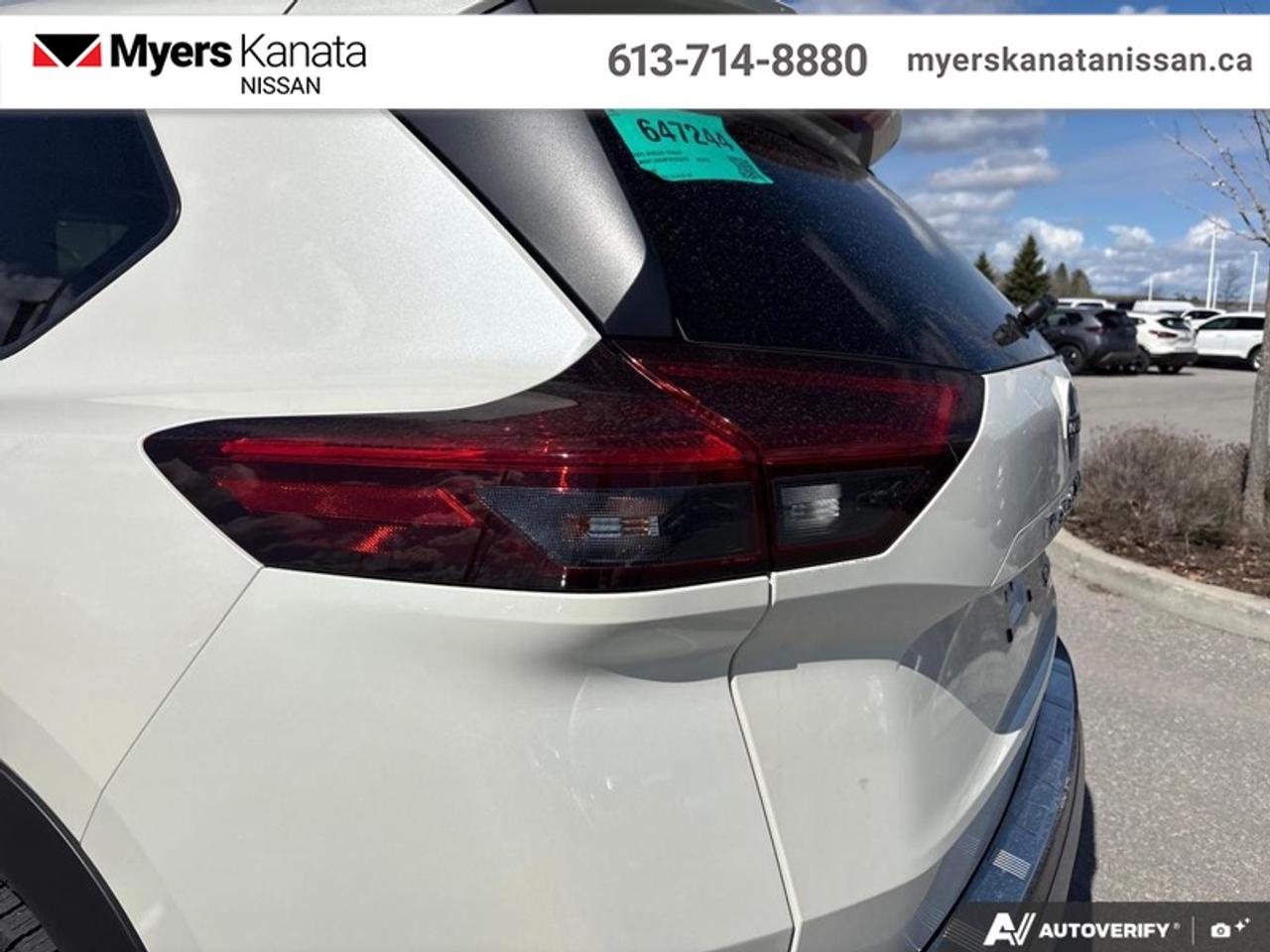 2023 Nissan Rogue SV Moonroof  - Moonroof -  Apple CarPlay - $186 B/W Photo