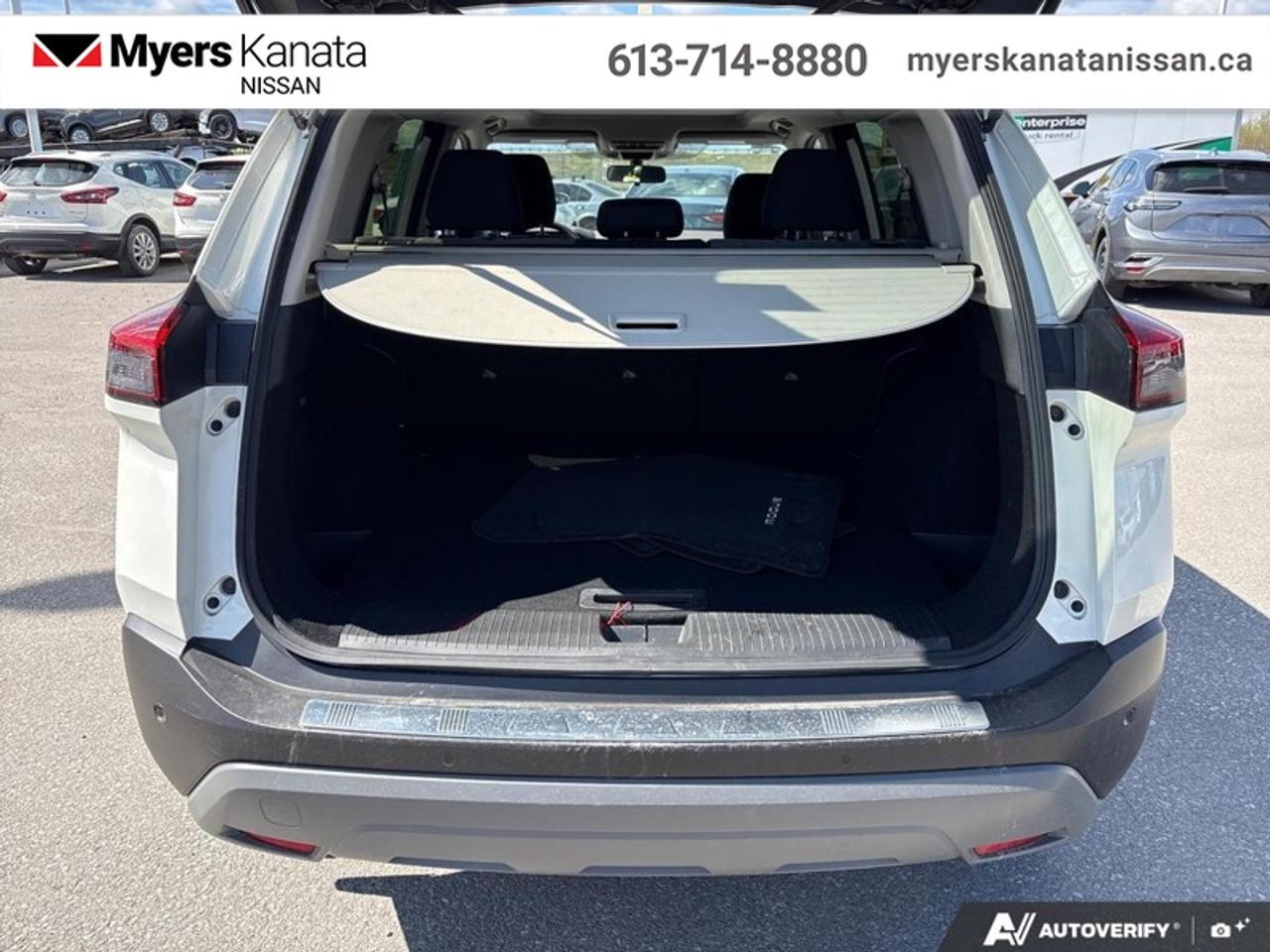 2023 Nissan Rogue SV Moonroof  - Moonroof -  Apple CarPlay - $186 B/W Photo