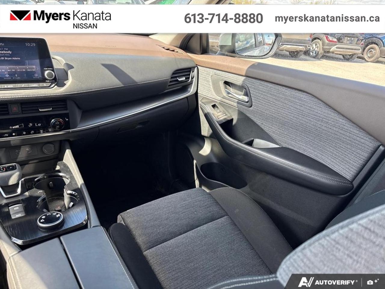 2023 Nissan Rogue SV Moonroof  - Moonroof -  Apple CarPlay - $186 B/W Photo