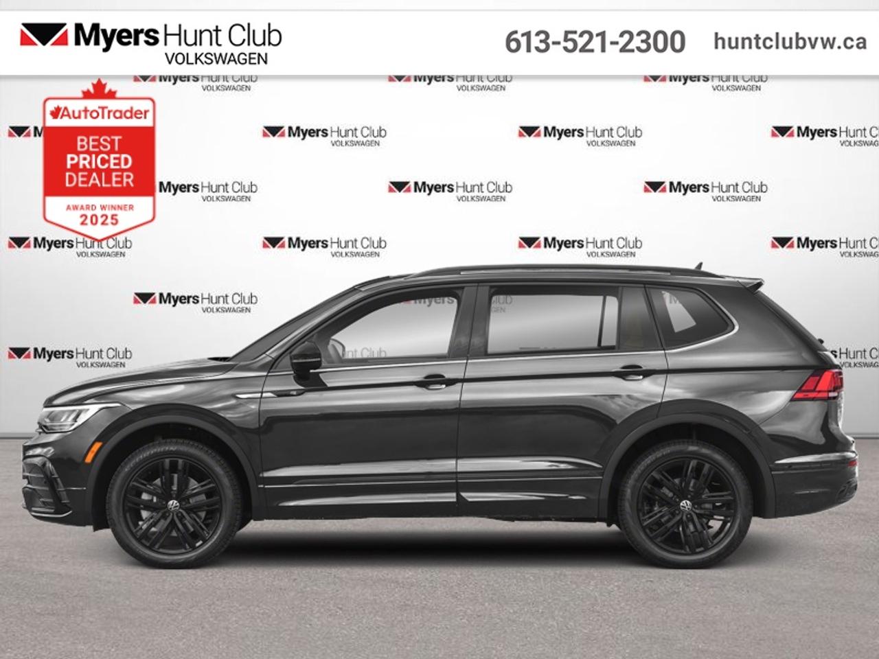 2022 Volkswagen Tiguan Comfortline R-Line Black Edition Photo