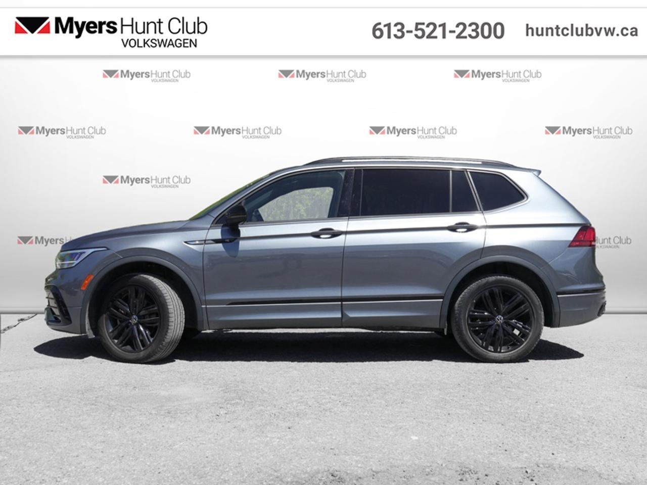 2022 Volkswagen Tiguan Comfortline R-Line Black Edition Photo