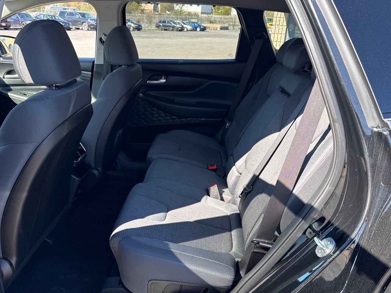 2020 Hyundai Santa Fe 2.4L Preferred AWD Photo