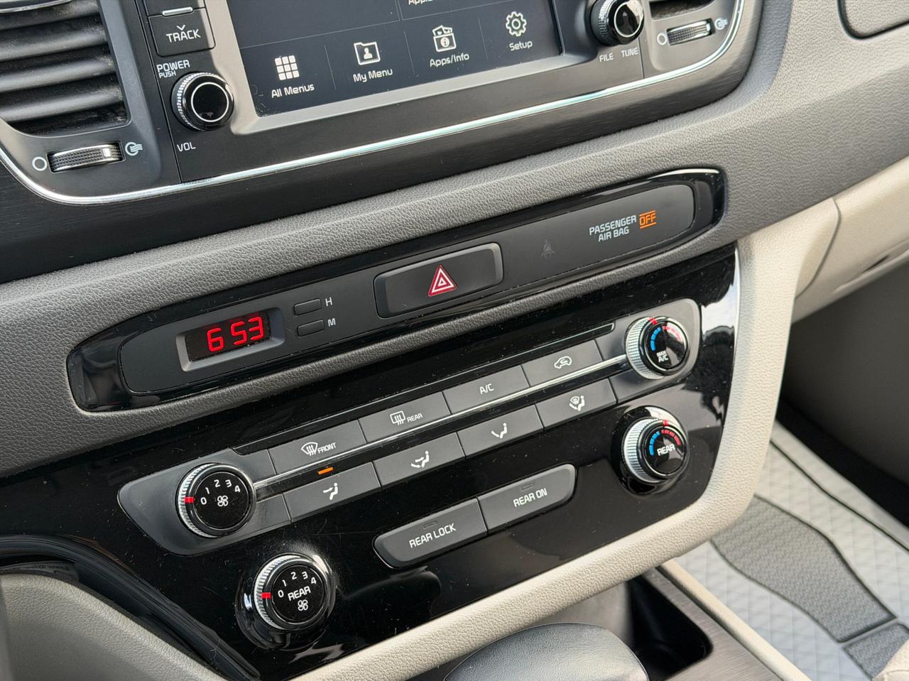 2018 Kia Sedona LX   NO ACCIDENT Photo