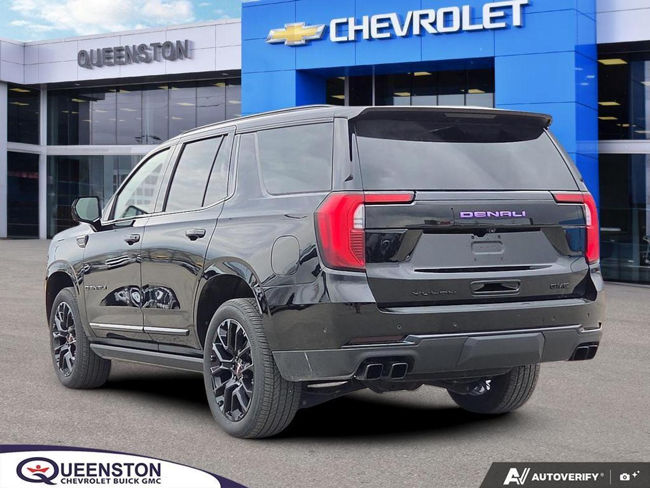 2025 GMC Yukon Denali   PANO ROOF   PWER SIDE STEPS   NO CLAIMS Photo