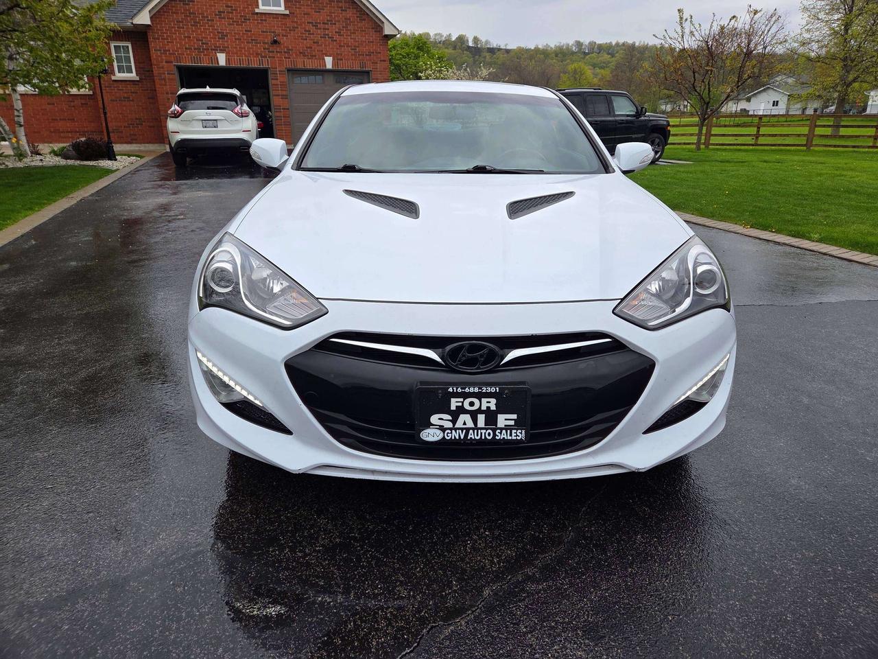 2014 Hyundai Genesis Coupe Premium Photo