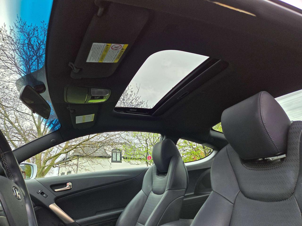 2014 Hyundai Genesis Coupe Premium Photo