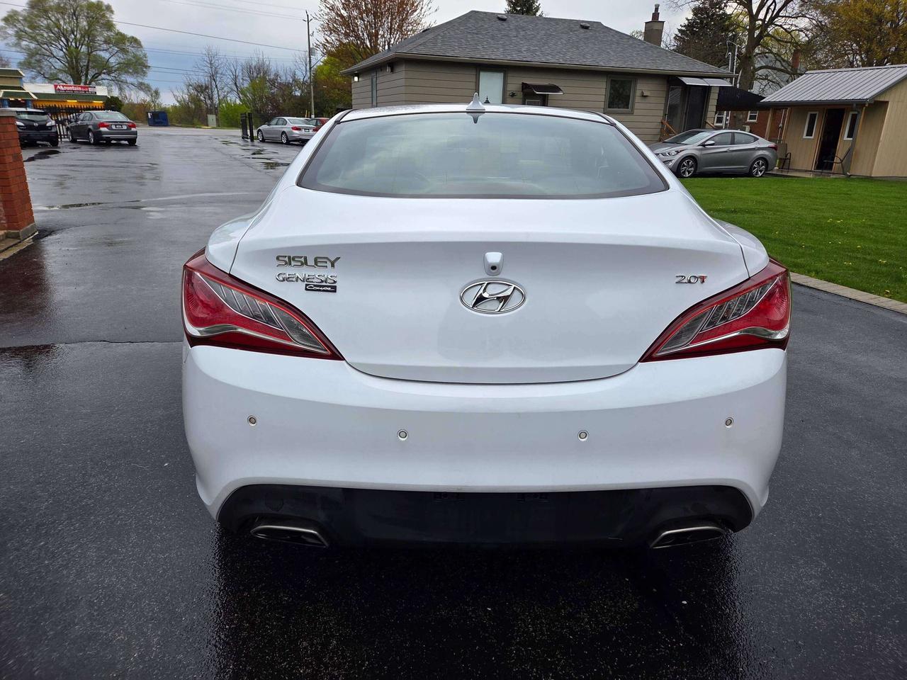 2014 Hyundai Genesis Coupe Premium Photo