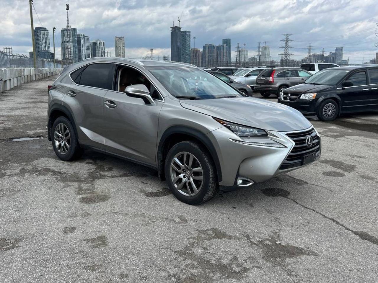 2015 Lexus NX 200t AWD - LEATHER! NAV! BACK-UP CAM! BSM! SUNROOF! Photo