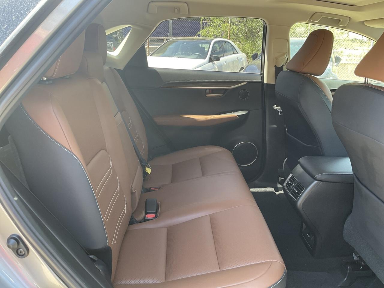 2015 Lexus NX 200t AWD - LEATHER! NAV! BACK-UP CAM! BSM! SUNROOF! Photo