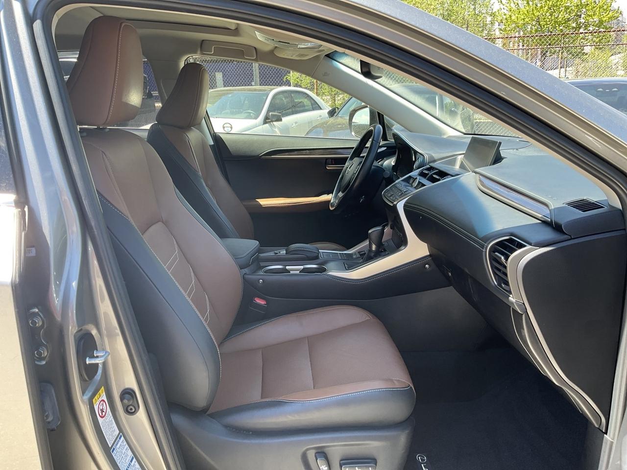 2015 Lexus NX 200t AWD - LEATHER! NAV! BACK-UP CAM! BSM! SUNROOF! Photo
