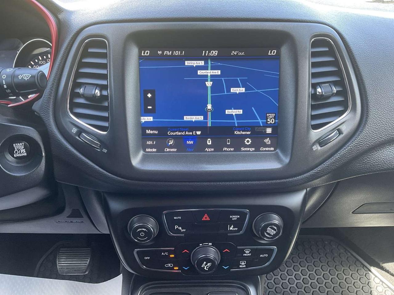 2021 Jeep Compass Trailhawk Elite 4WD - LTHR! NAV! BACK-UP CAM! BSM! PANO ROOF! Photo