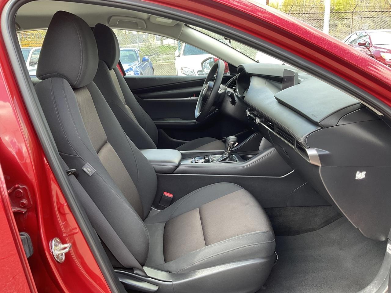 2021 Mazda MAZDA3 GX - BACK-UP CAM! BSM! HEATED SEATS! CAR PLAY! Photo