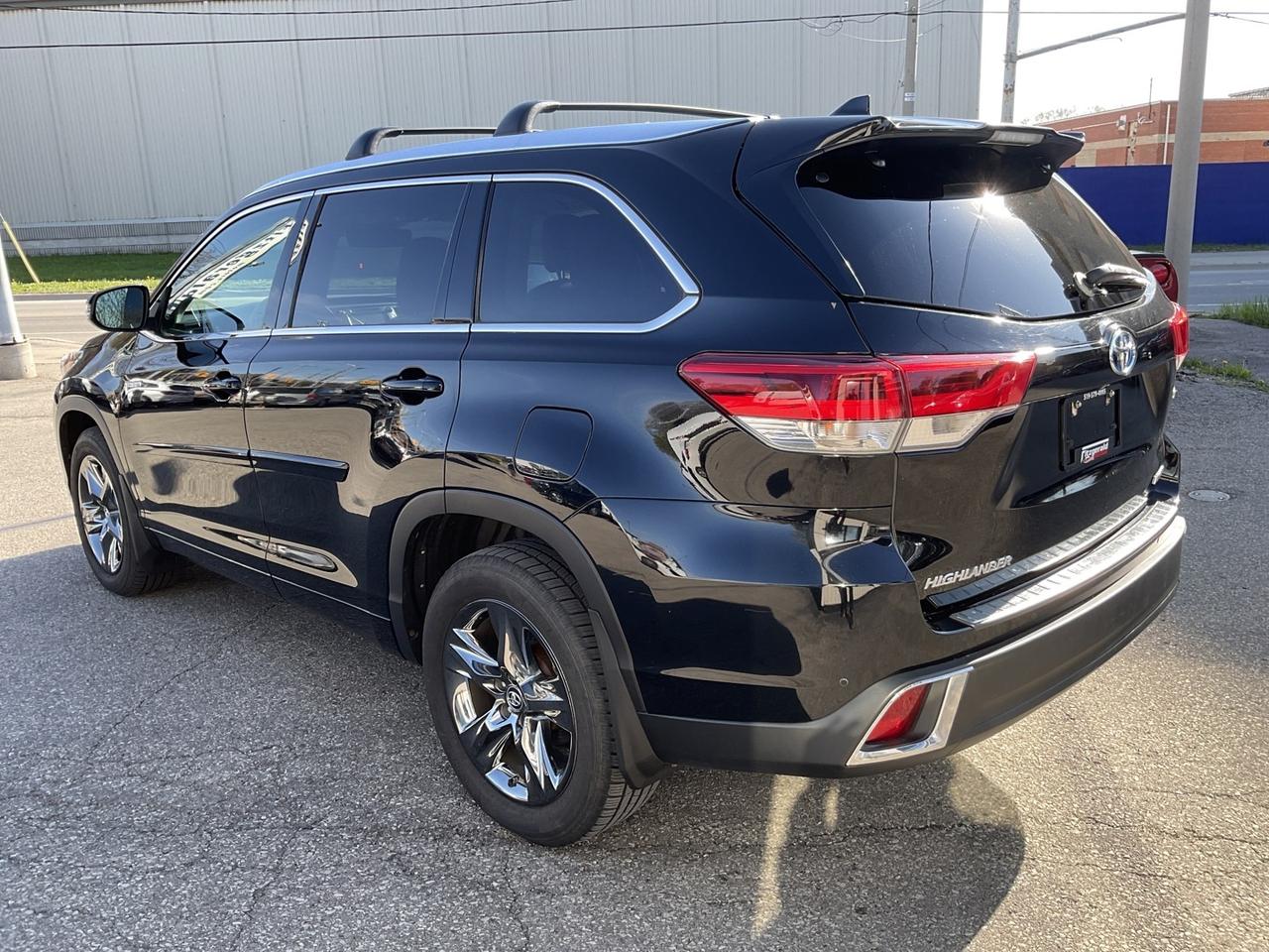 2017 Toyota Highlander Hybrid Limited AWD - LTHR! NAV! 360 CAM! BSM! PANO Photo