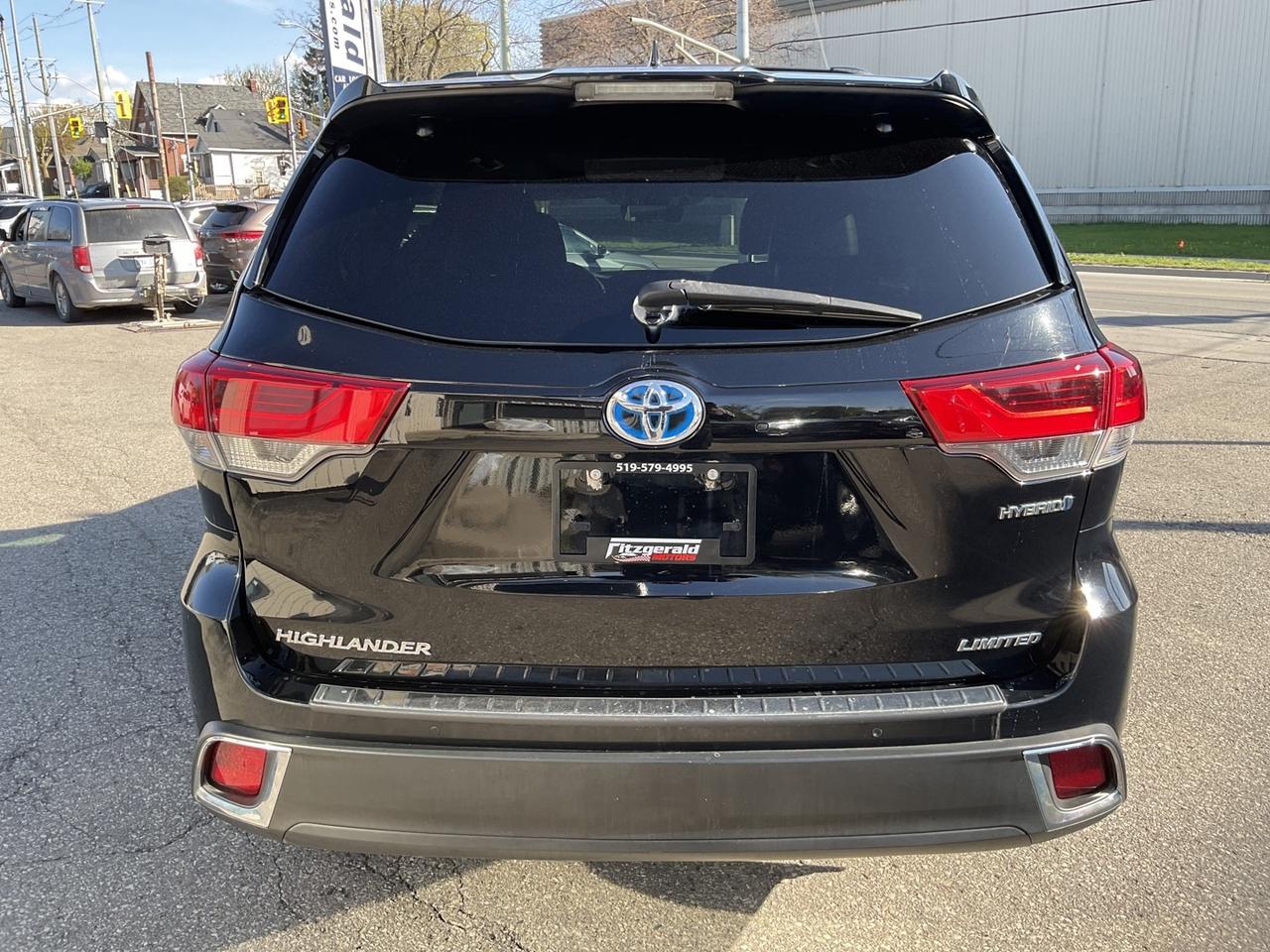 2017 Toyota Highlander Hybrid Limited AWD - LTHR! NAV! 360 CAM! BSM! PANO Photo