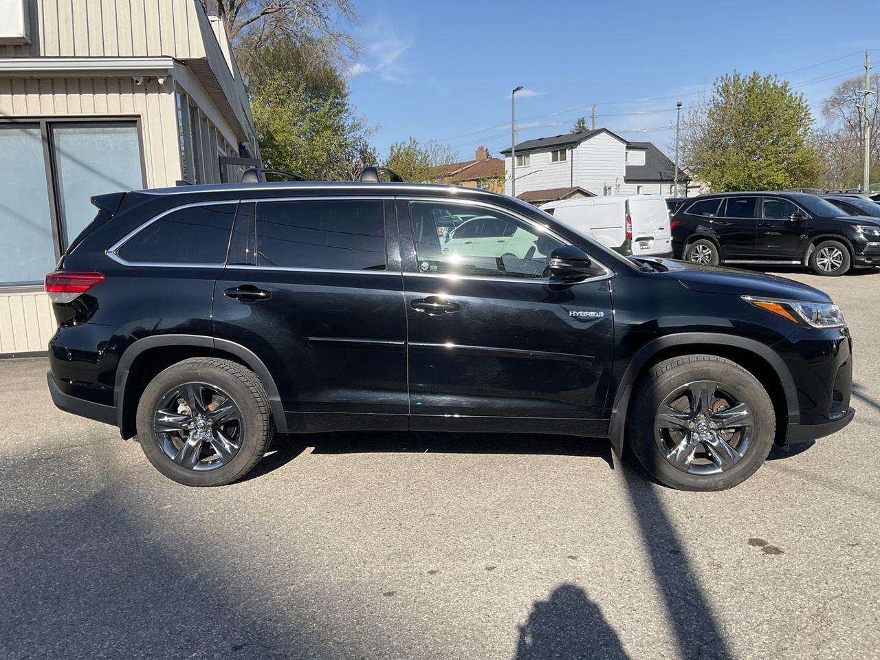 2017 Toyota Highlander Hybrid Limited AWD - LTHR! NAV! 360 CAM! BSM! PANO Photo