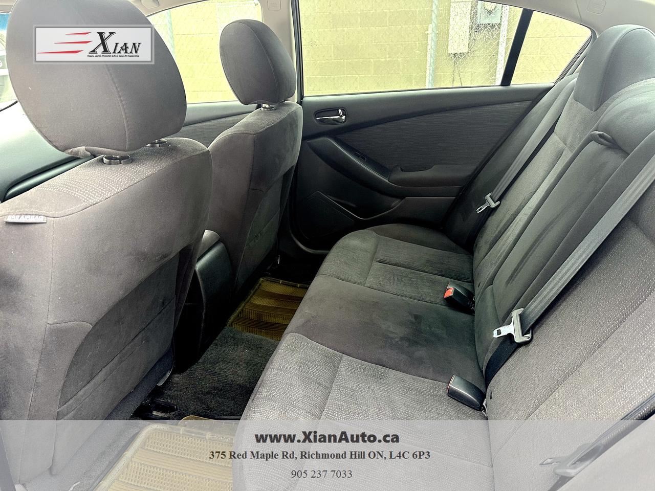 2012 Nissan Altima 4dr Sdn 2.5 S Photo