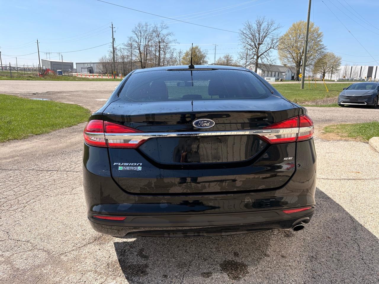 2018 Ford Fusion Energi SE FWD Photo4