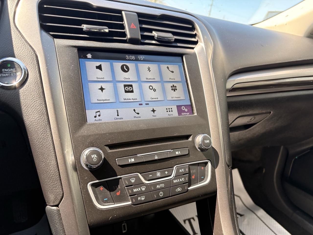 2018 Ford Fusion Energi SE FWD Photo