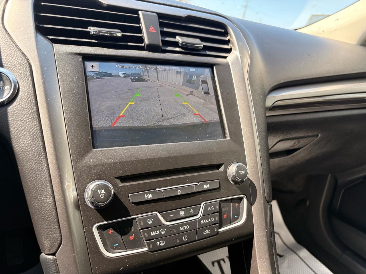 2018 Ford Fusion Energi SE FWD Photo
