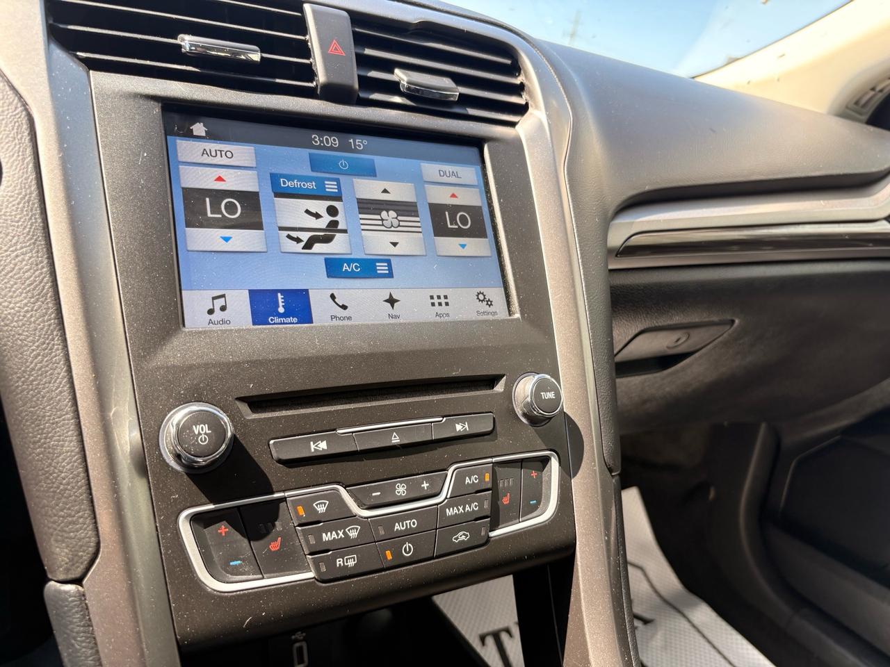 2018 Ford Fusion Energi SE FWD Photo