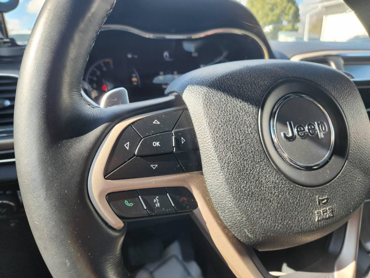 2017 Jeep Grand Cherokee Limited 4dr 4x4 Photo