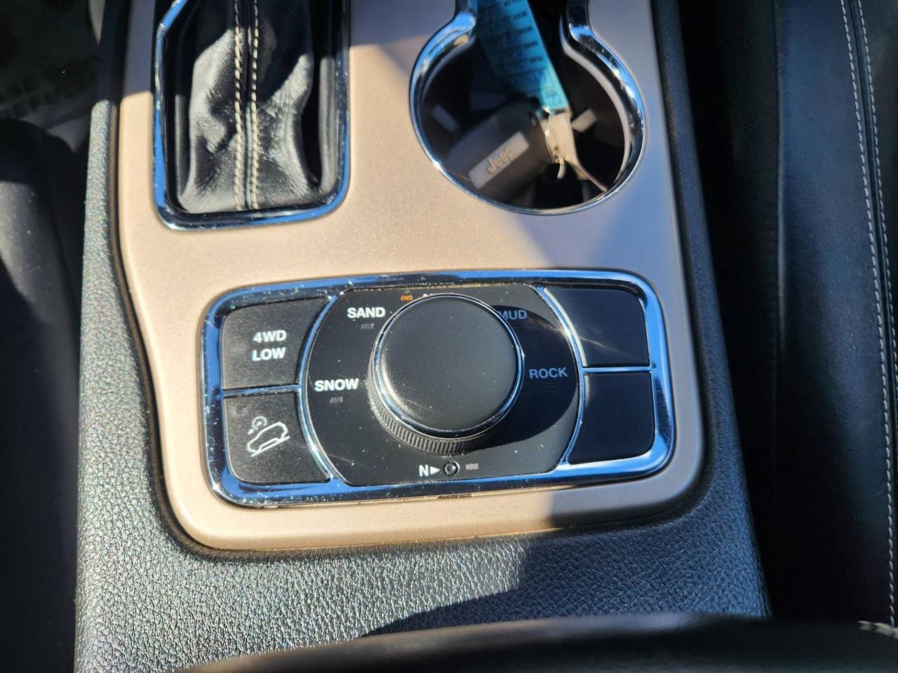 2017 Jeep Grand Cherokee Limited 4dr 4x4 Photo