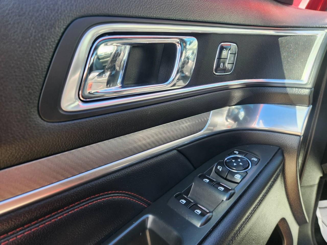 2017 Ford Explorer Sport 4dr 4x4 Photo