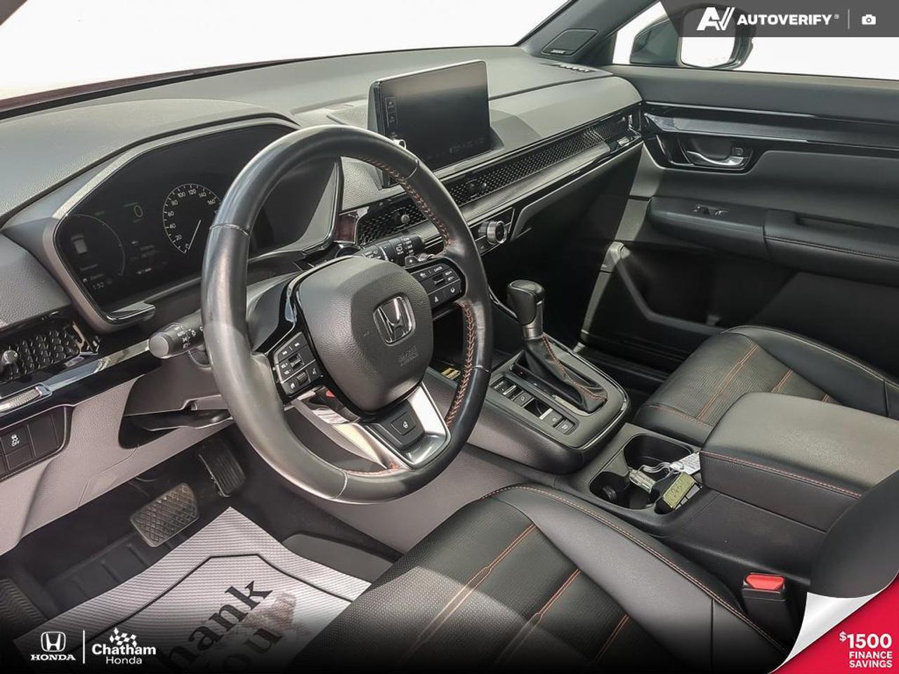 2023 Honda CR-V Hybrid Touring AWD Photo