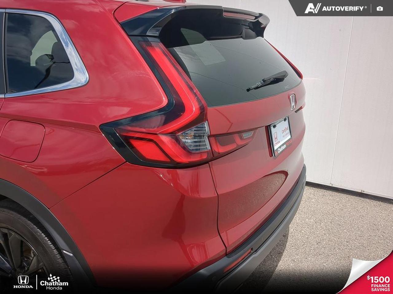 2023 Honda CR-V Hybrid Touring AWD Photo
