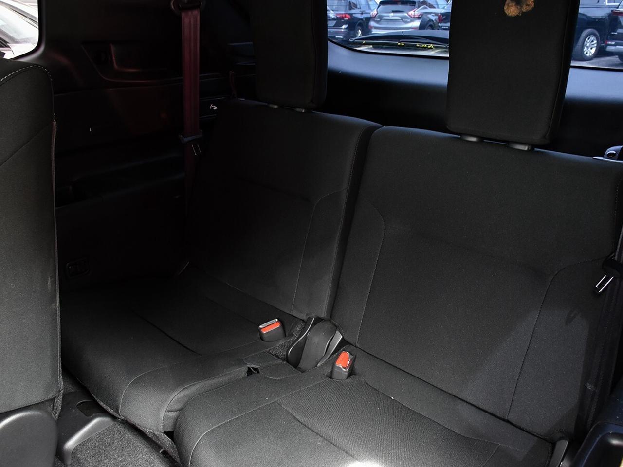 2023 Mitsubishi Outlander LE Photo