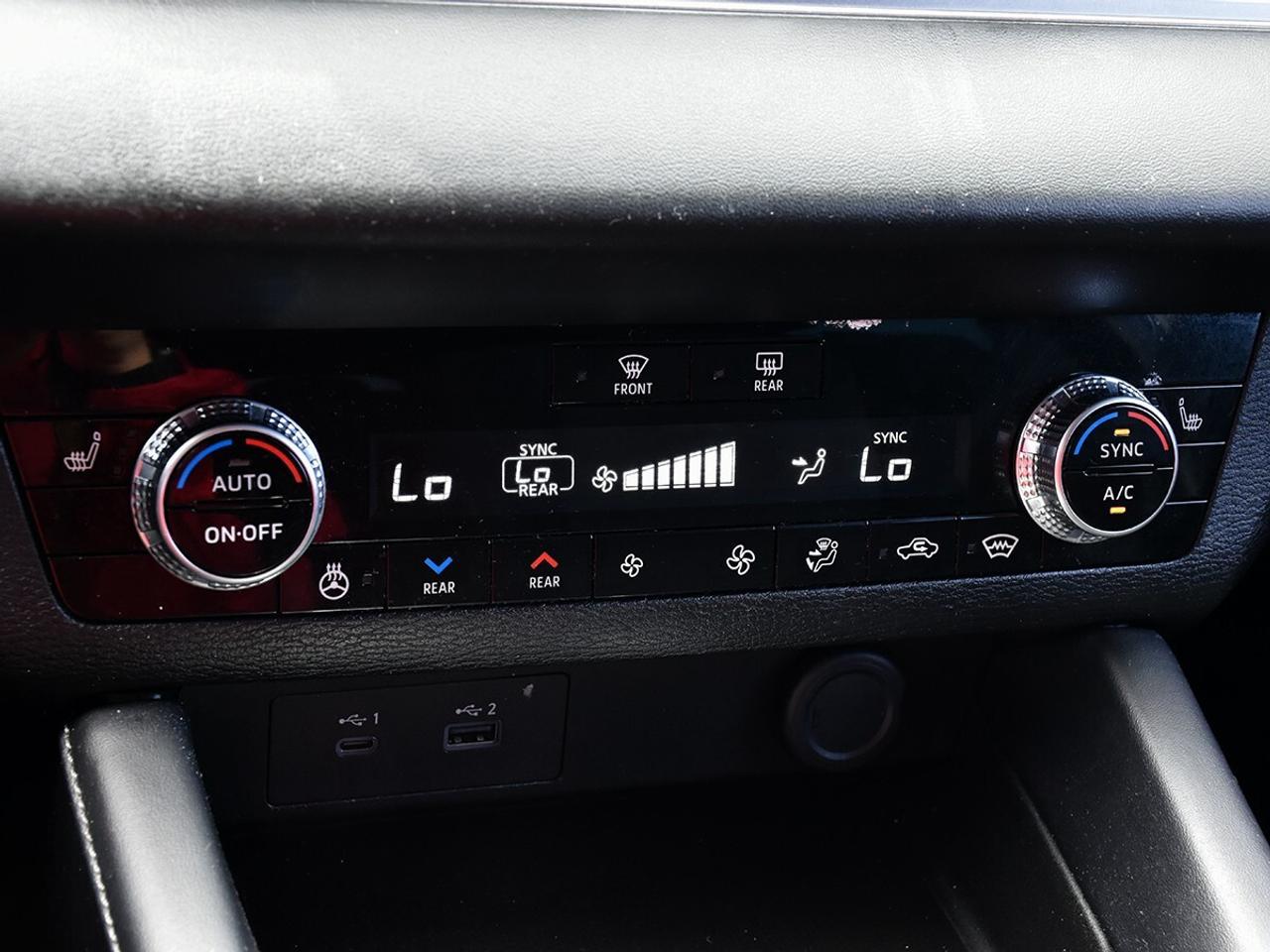 2023 Mitsubishi Outlander LE Photo