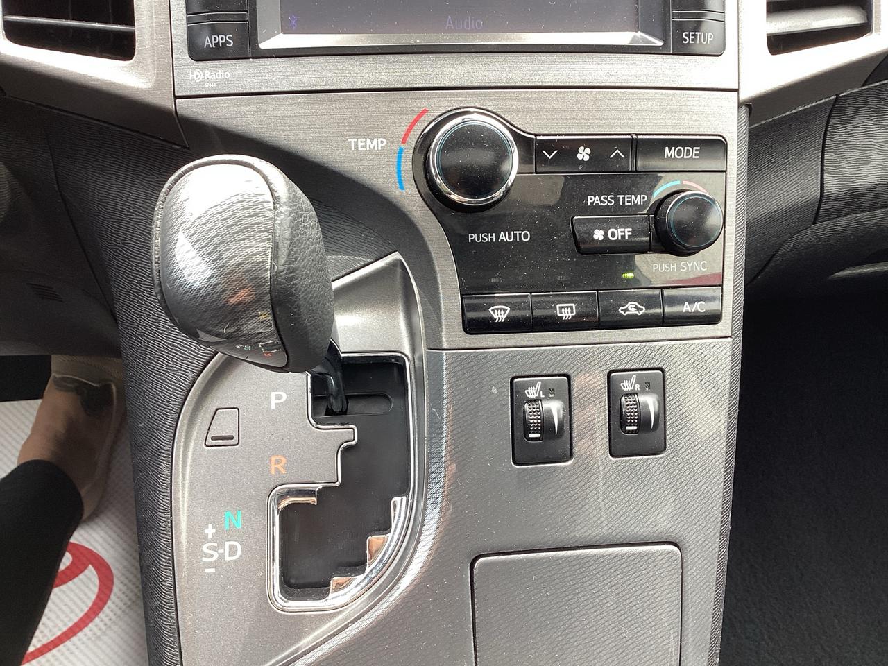 2014 Toyota Venza Limited V6 AWD **AS IS** Photo