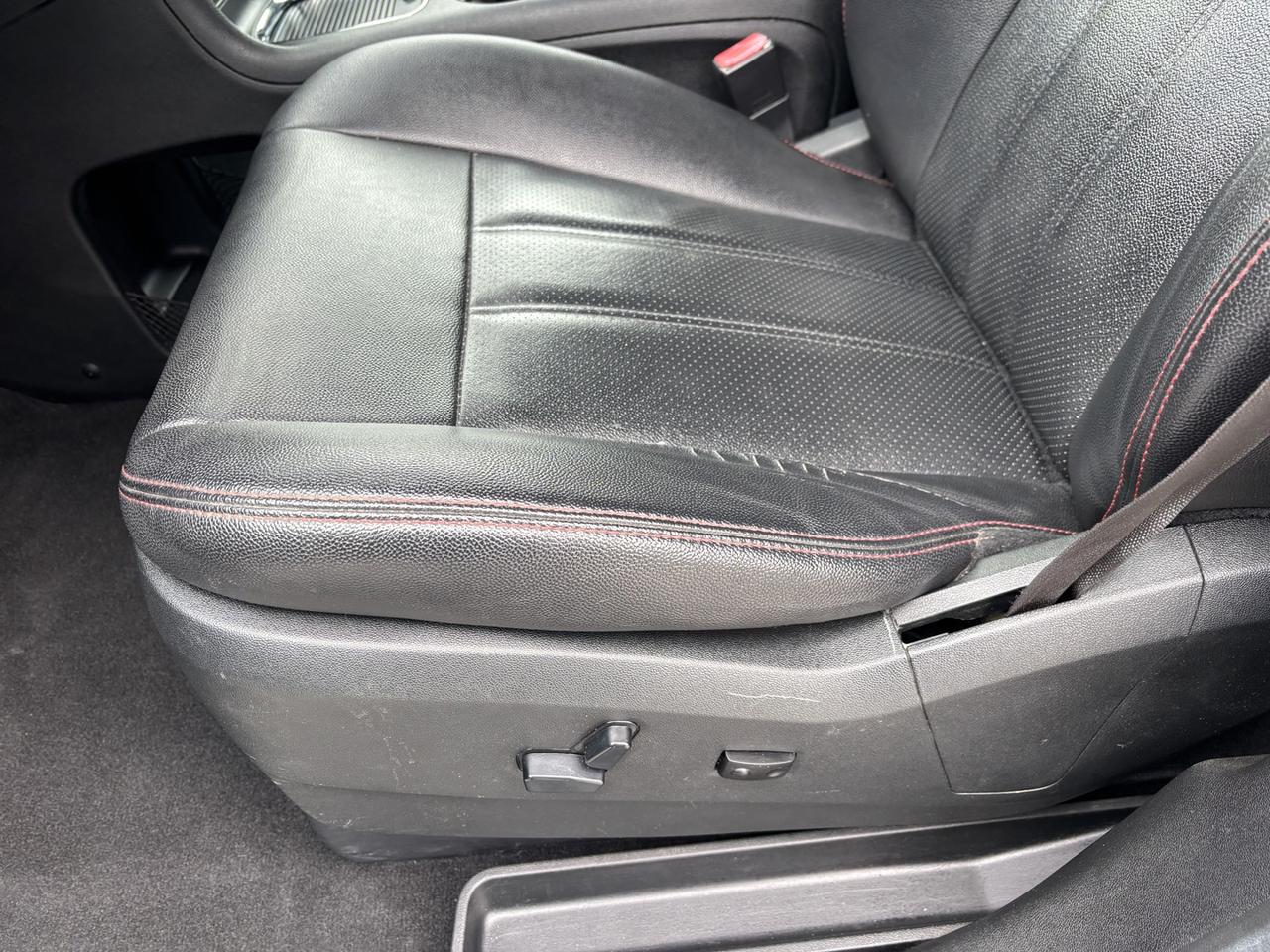 2018 Dodge Grand Caravan GT Photo
