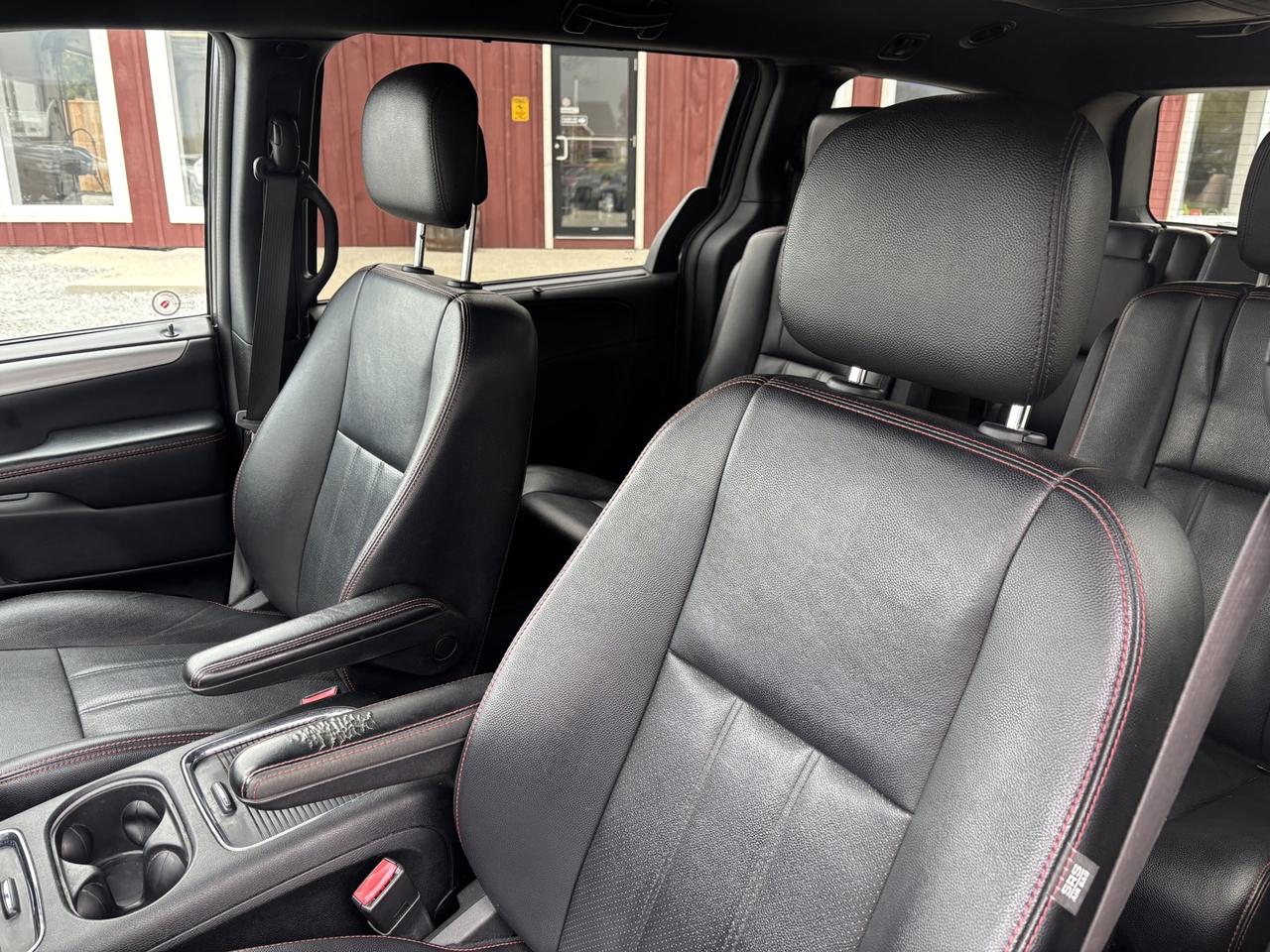 2018 Dodge Grand Caravan GT Photo
