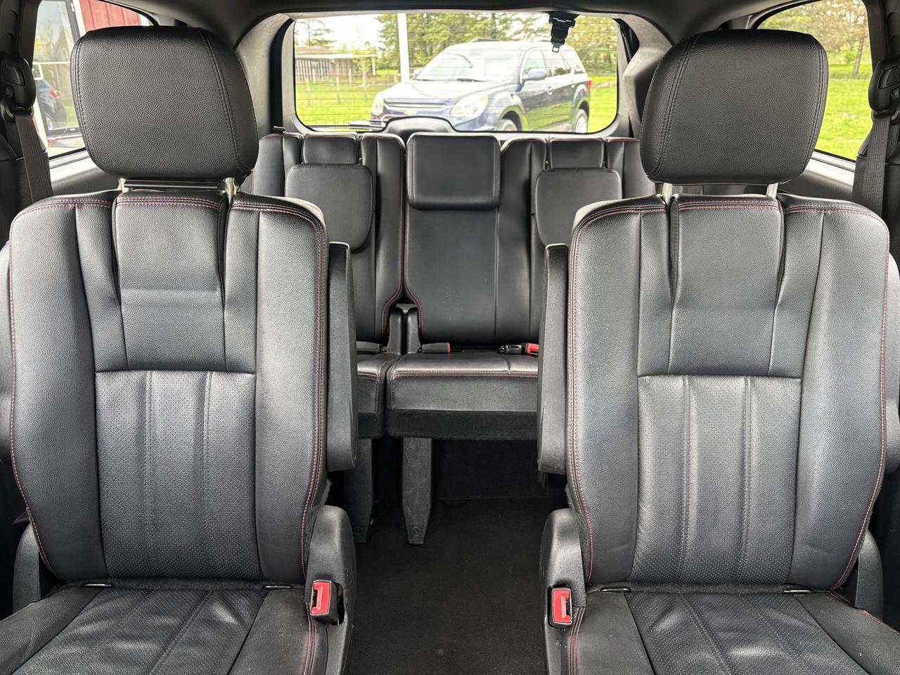 2018 Dodge Grand Caravan GT Photo