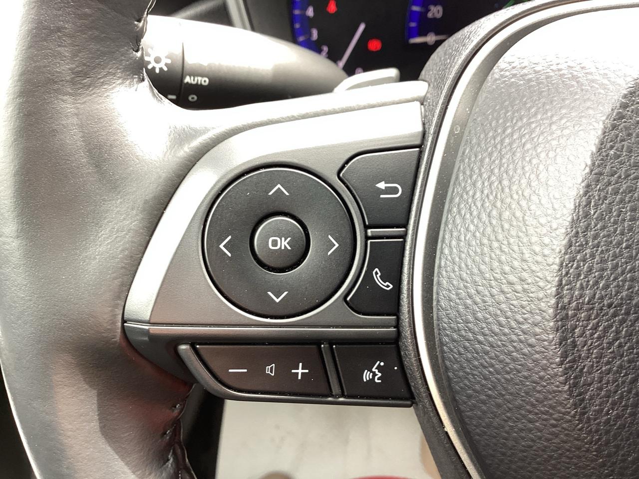 2020 Toyota Corolla XSE CVT Photo
