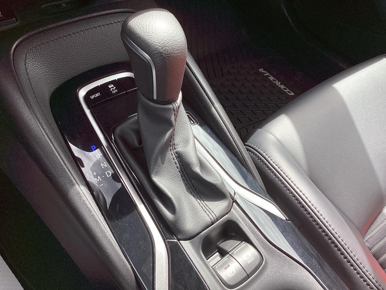 2020 Toyota Corolla XSE CVT Photo