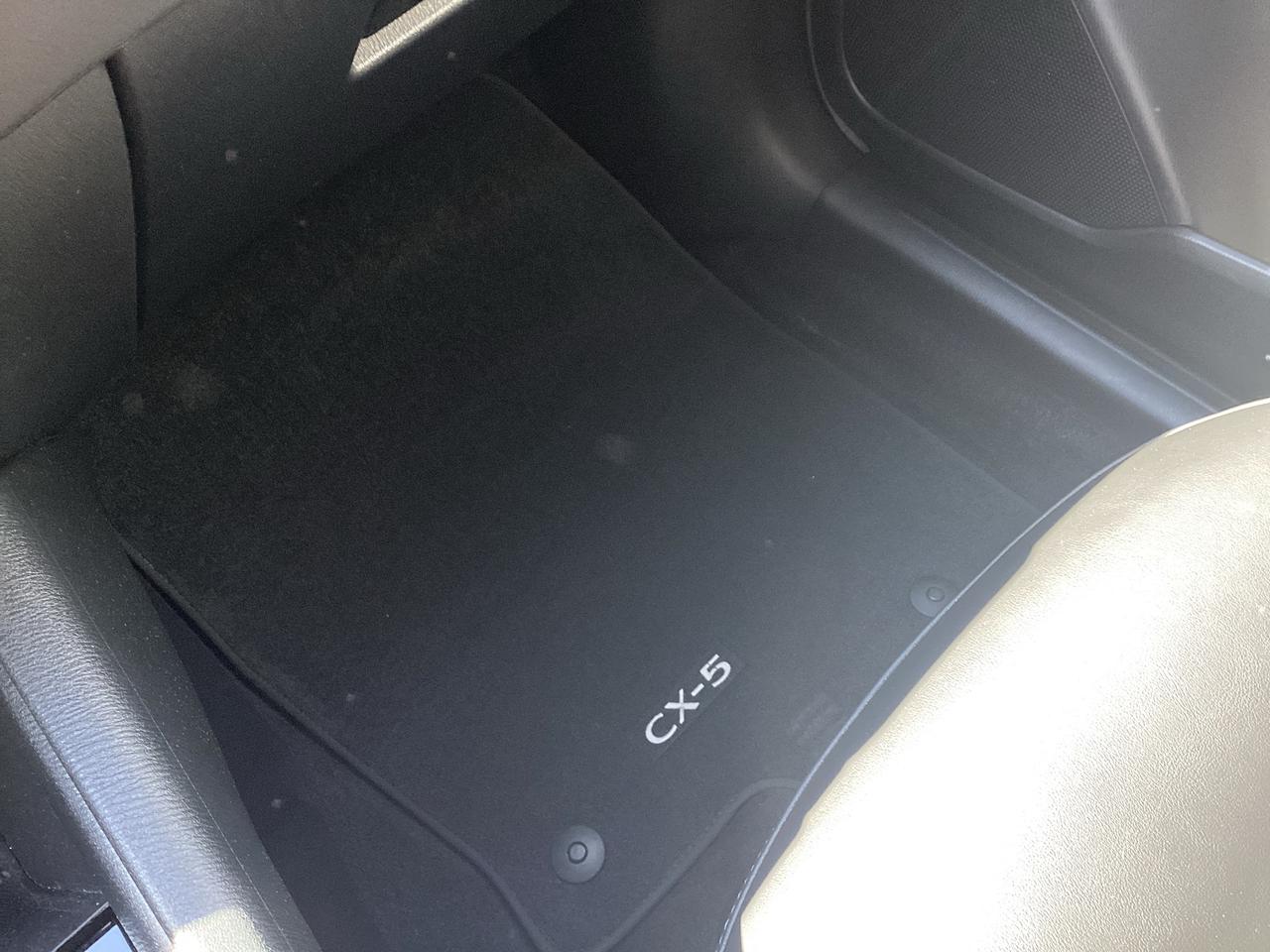 2021 Mazda CX-5 GS AWD Photo2