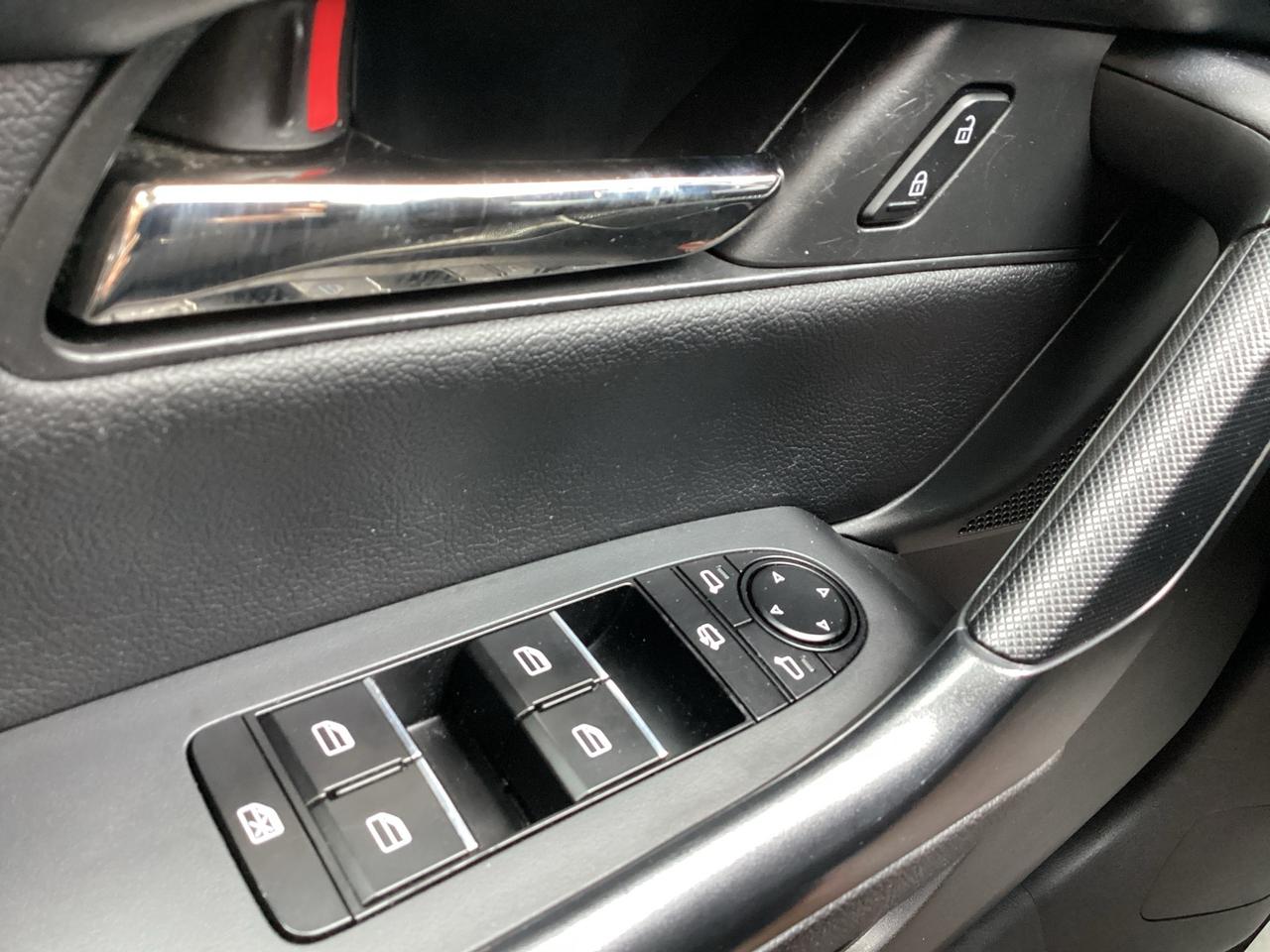 2023 Mazda CX-50 GT AWD Photo