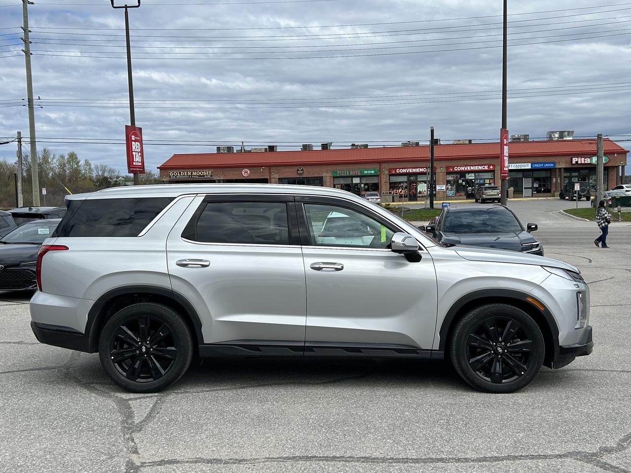 2023 Hyundai PALISADE Urban 7-Passenger AWD Photo