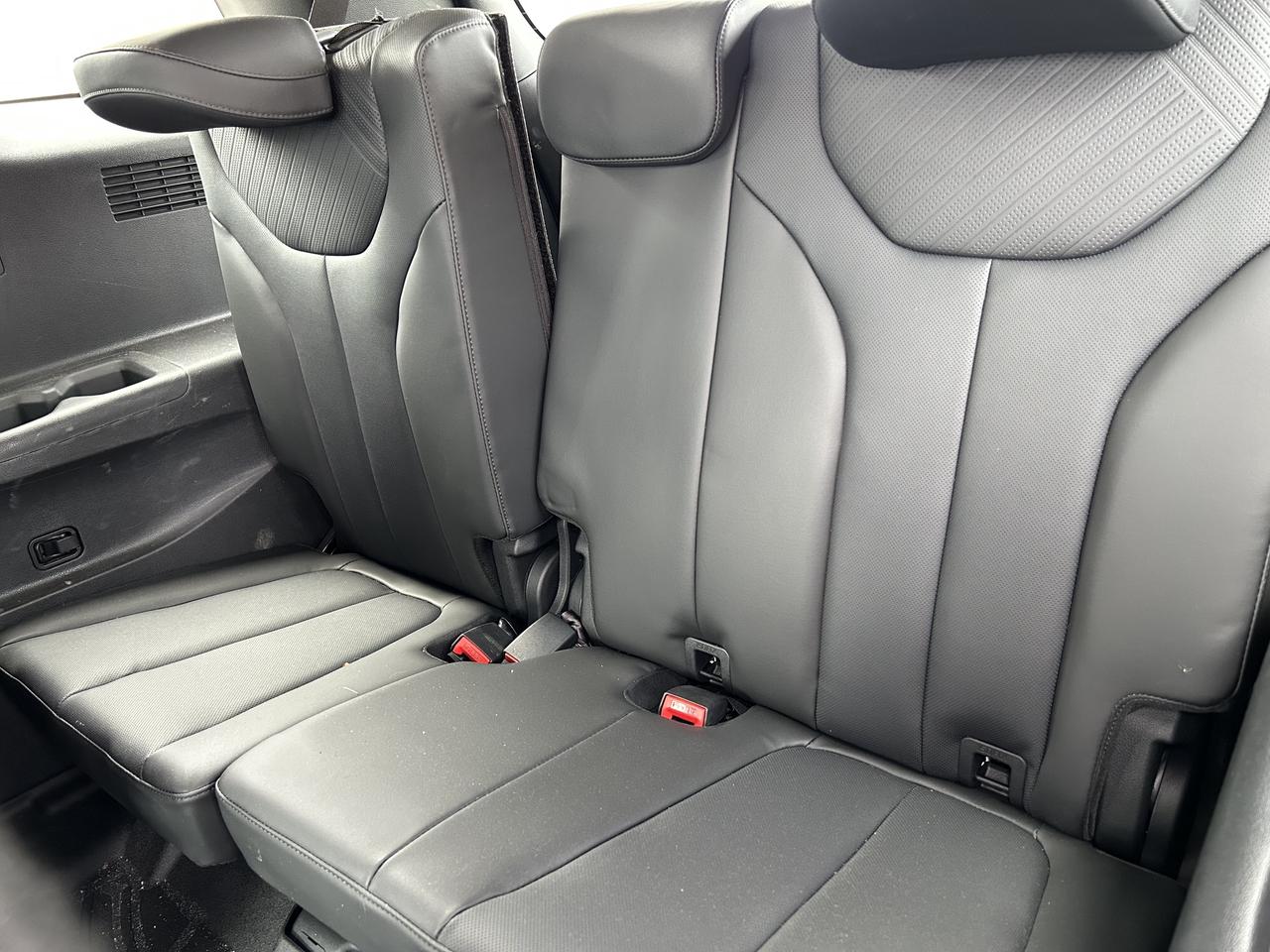 2023 Hyundai PALISADE Urban 7-Passenger AWD Photo