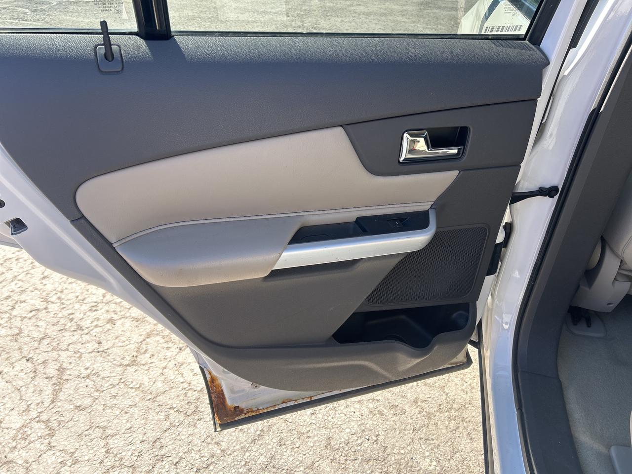 2011 Ford Edge  Photo