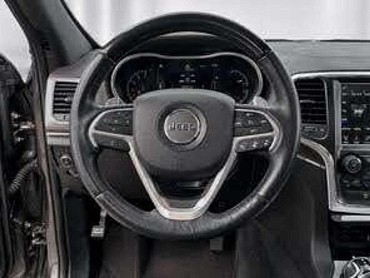 2015 Jeep Grand Cherokee Overland Diesel Photo4