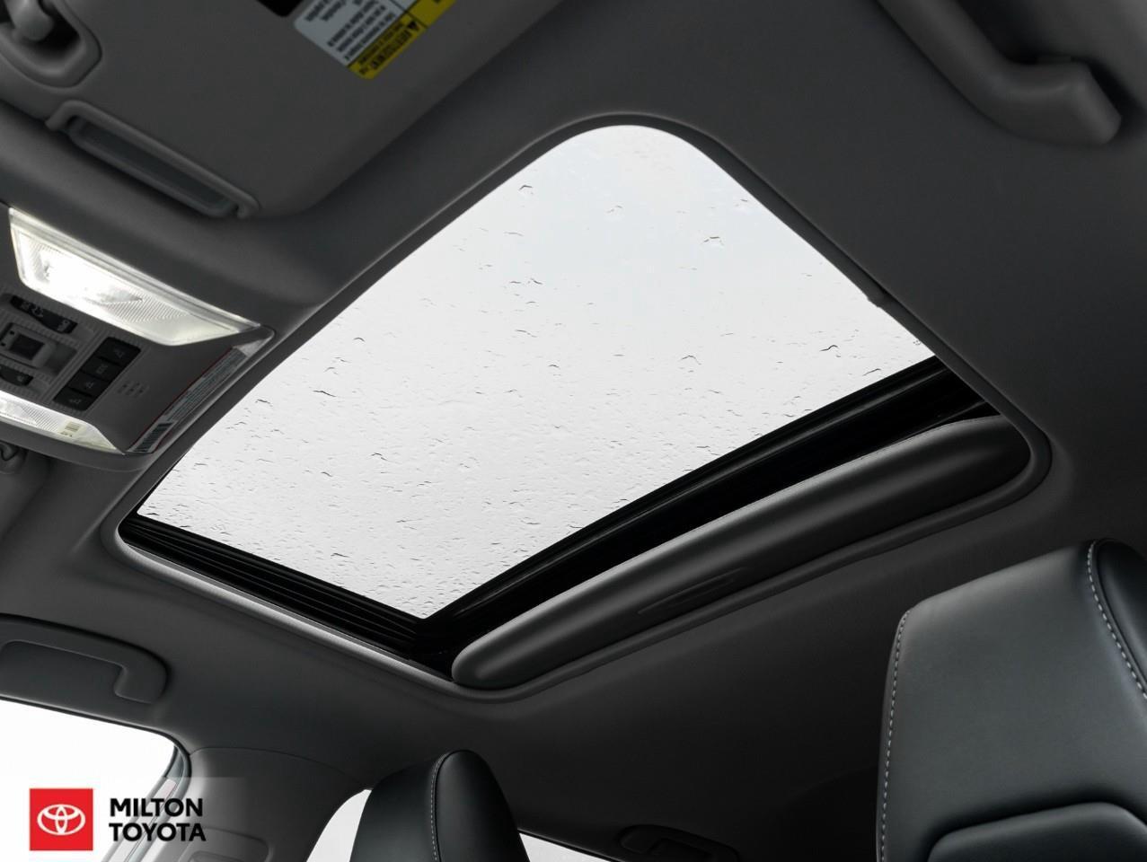 2022 Toyota RAV4 Hybrid LEATHER SUNROOF NAVIGATION ONE OWNER Limited Photo